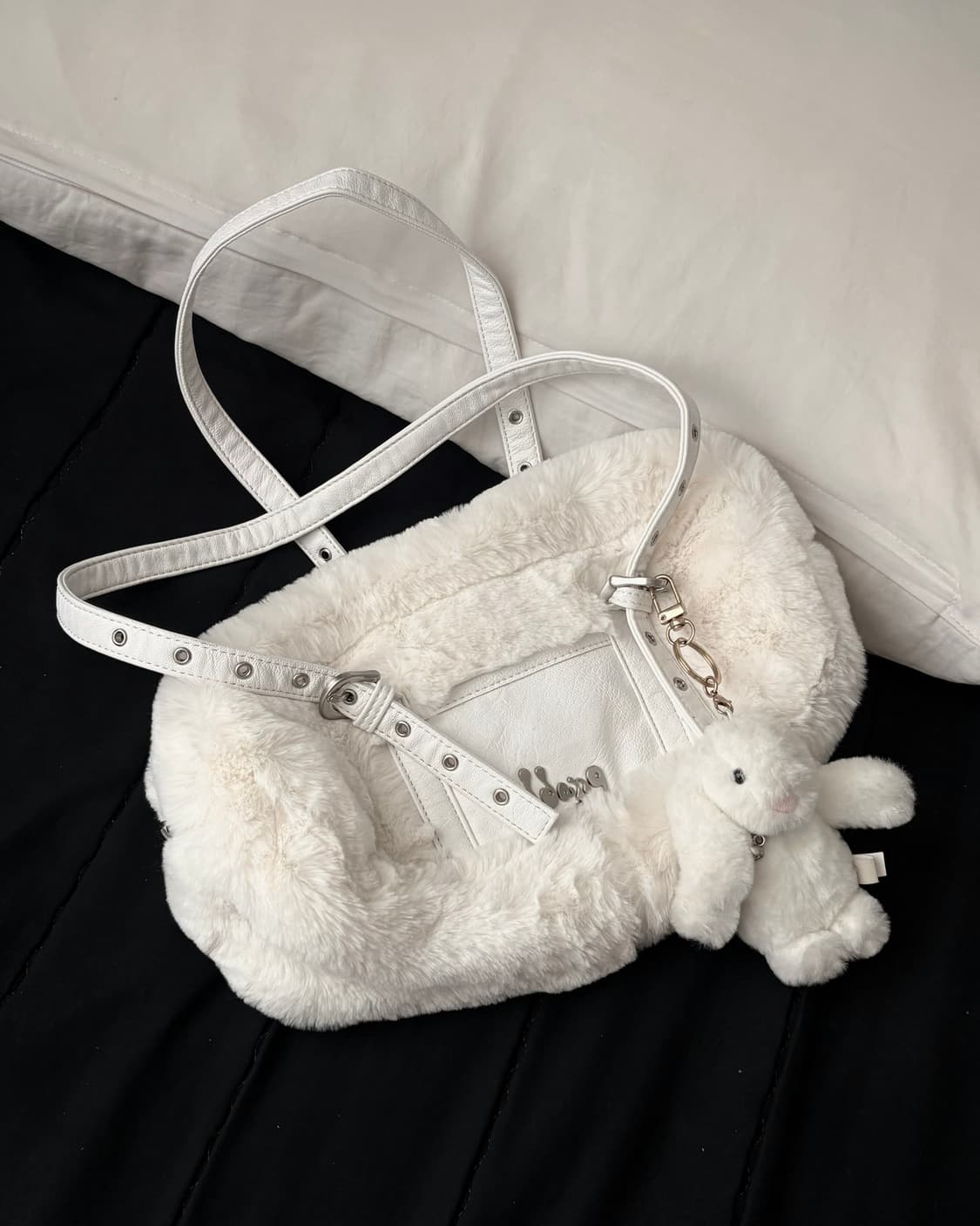 아이당 퍼 스쿨백 미니 화이트 idang 스젠 엔젤넘버555 상품이미지1