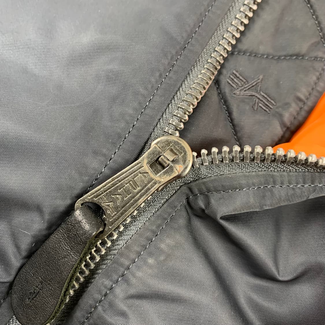 알파인더스트리 ma-1 항공점퍼 네이비 상품이미지4