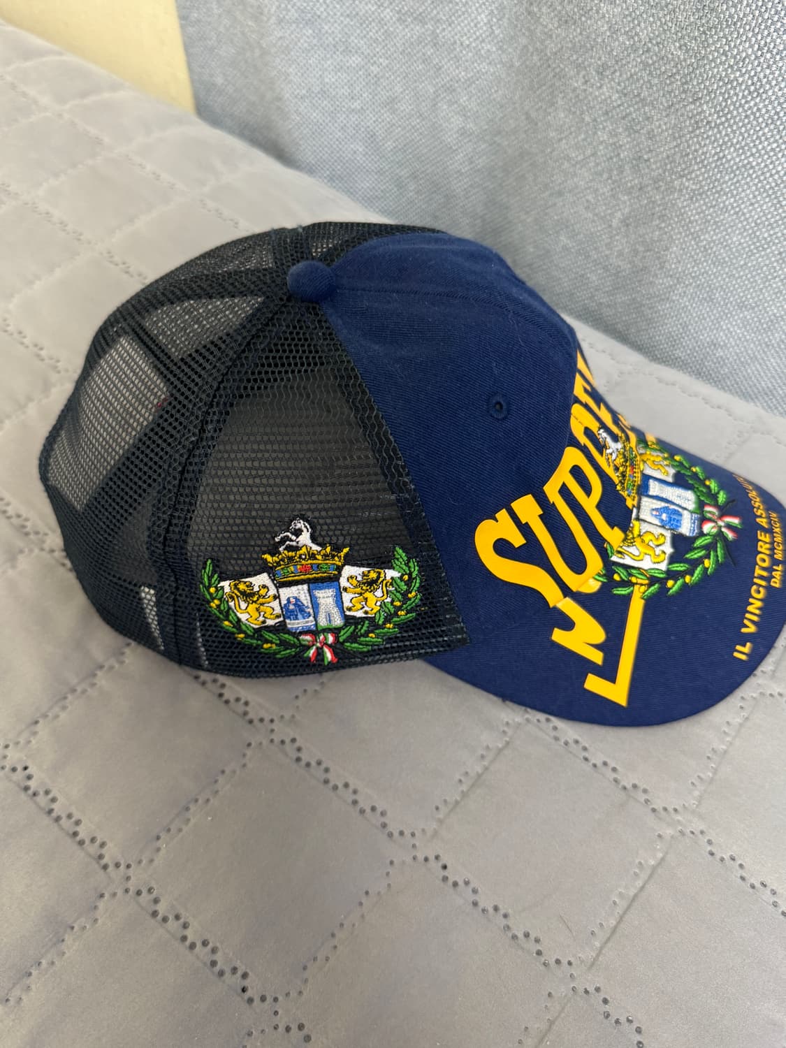 슈프림 크레스트 메쉬 백 6-패널 네이비 상품이미지3