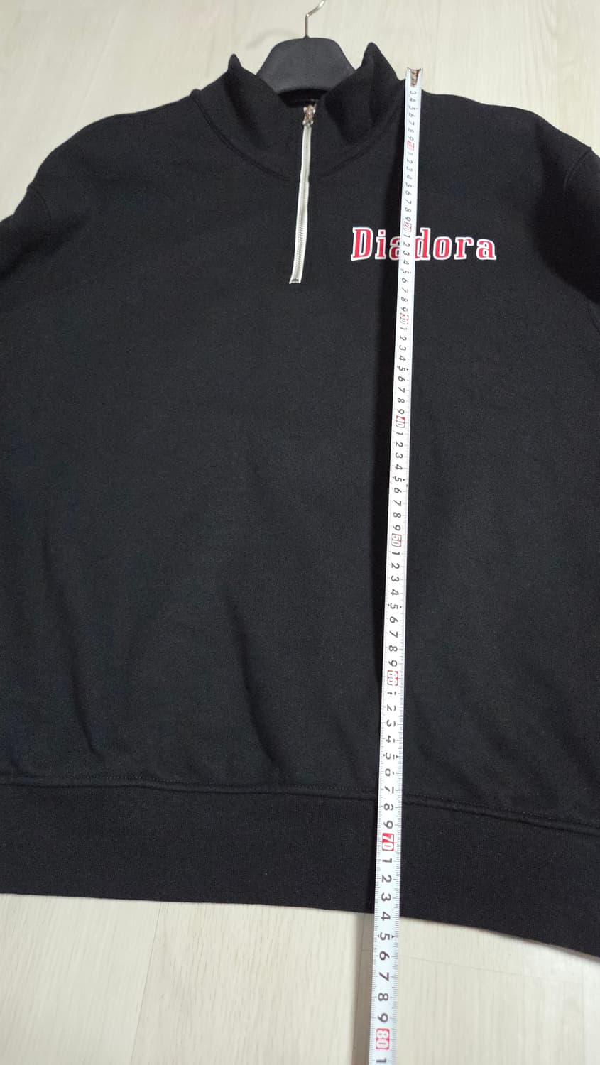 (착샷) 디아도라 하프 집업 맨투맨 블랙 상품이미지8