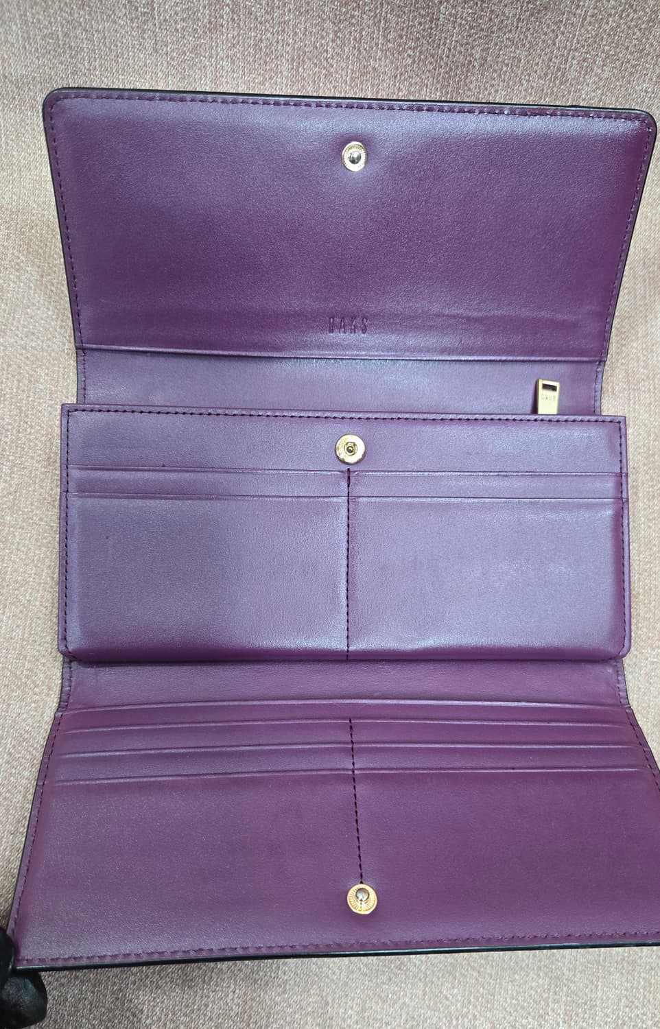 닥스 미사용  블랙 스터드 DD 로고 소가죽 여성 장지갑 상품이미지6