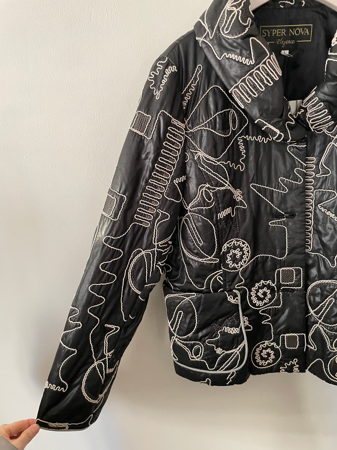 embroidered patterned padded jacket 상품이미지3