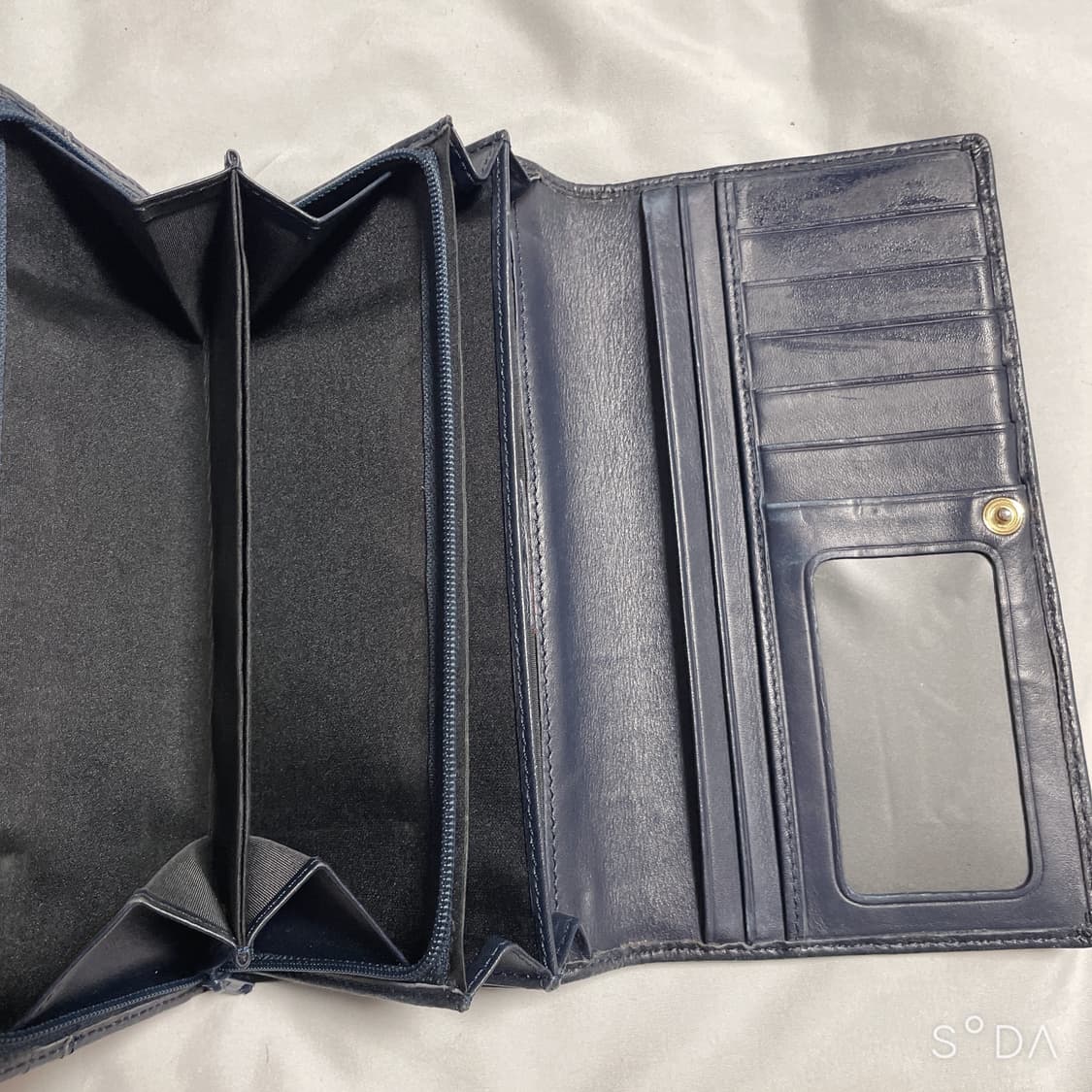 비비안웨스트우드 장지갑 상품이미지4