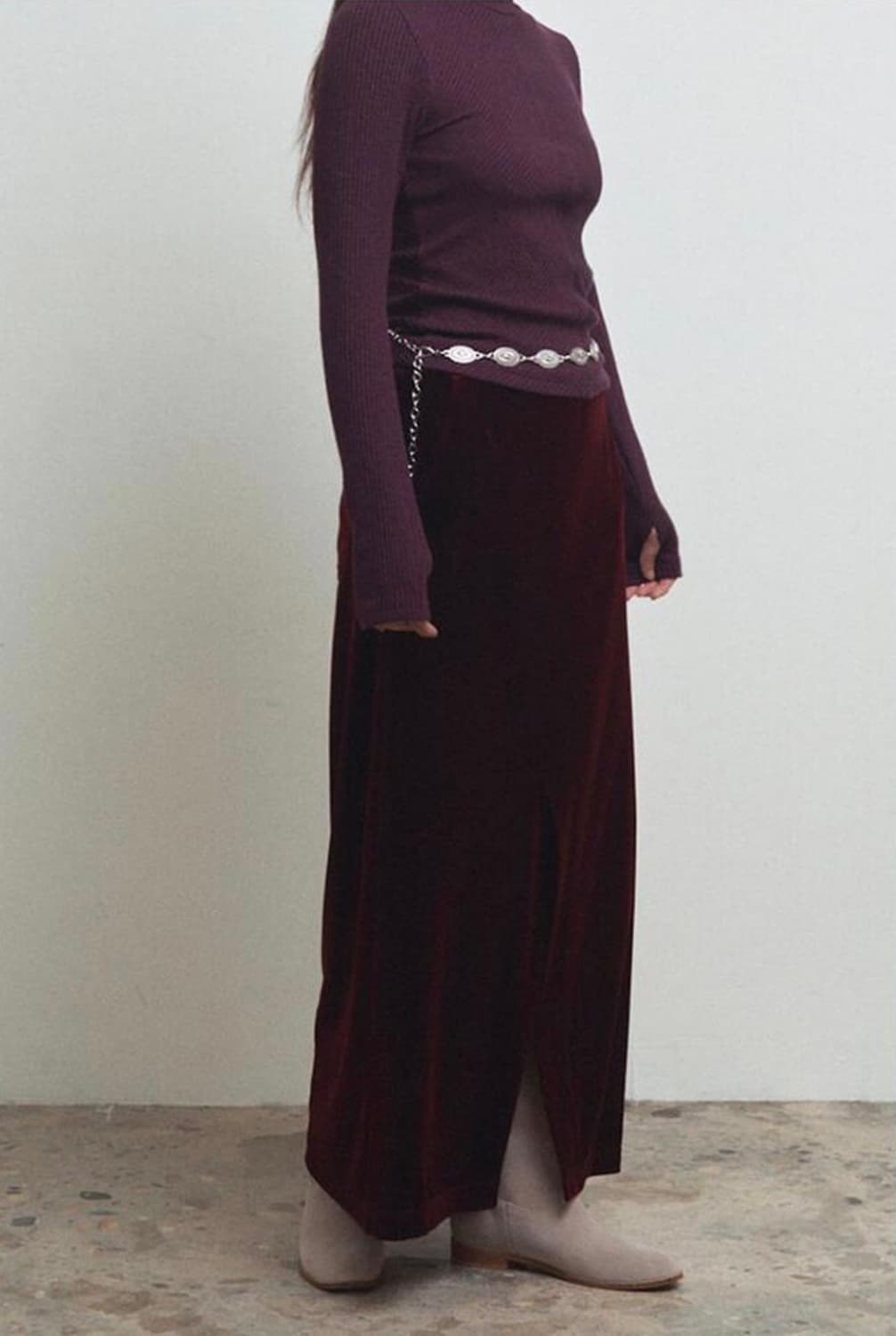 오스더 OSTHE SLIT VELVET SKIRT 스커트 상품이미지1