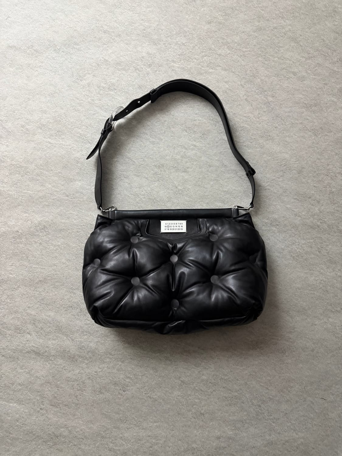 마르지엘라 글램 미들 숄더백  상품이미지1