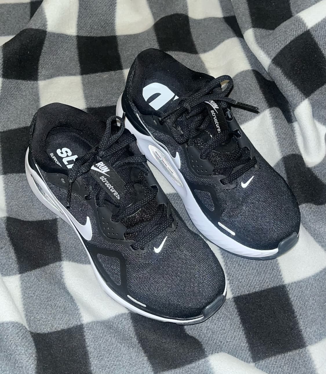 나이키 스트럭처 26 블랙 쿨 그레이 운동화 런닝화 상품이미지1