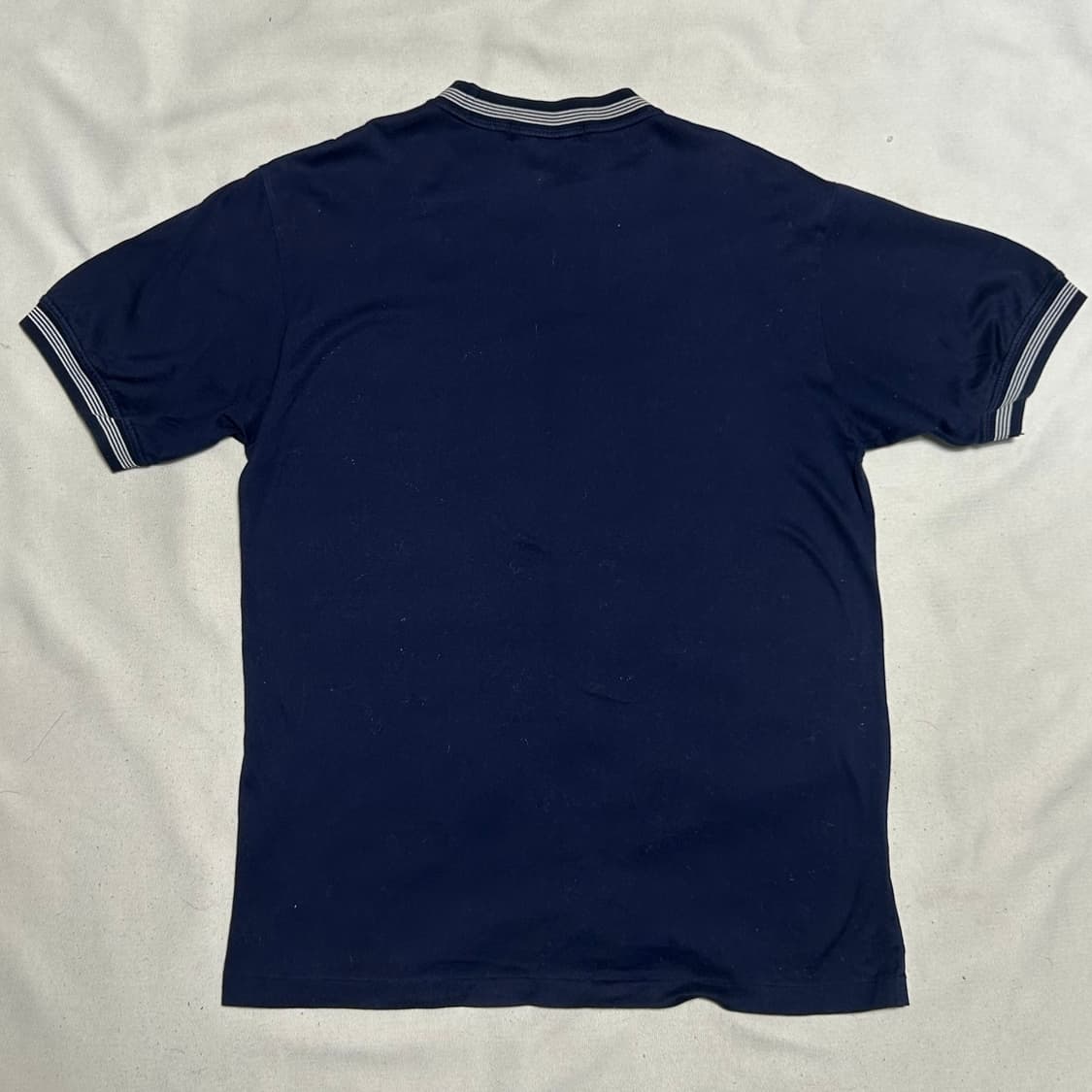 95 입생로랑 네이비 반팔 티셔츠  상품이미지3