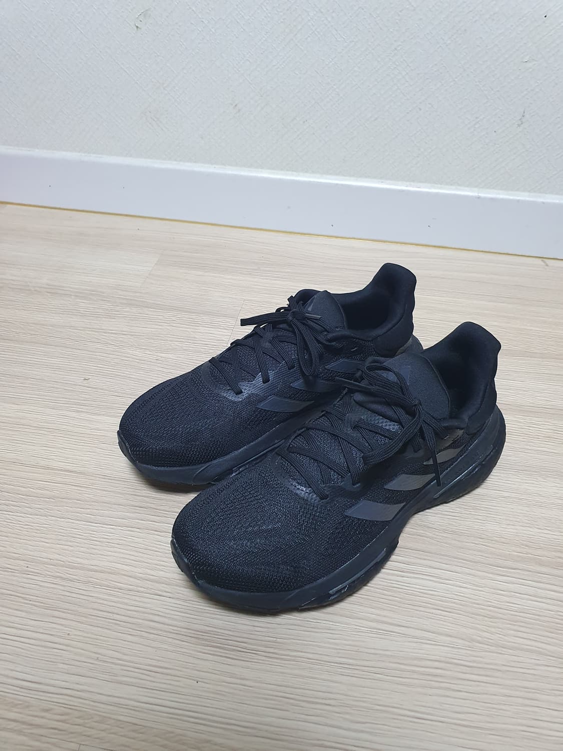 아디다스 솔라글라이드 블랙 운동화 270 상품이미지4