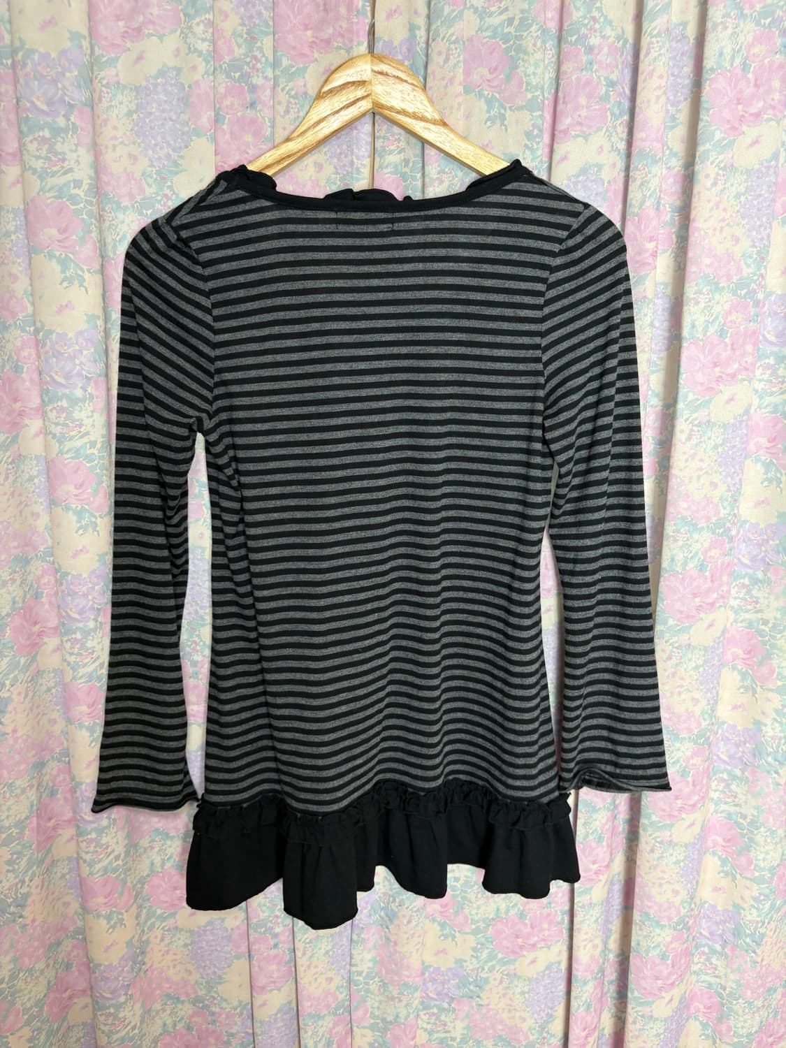 스트라이프 프릴 긴소매 티셔츠 상품이미지9