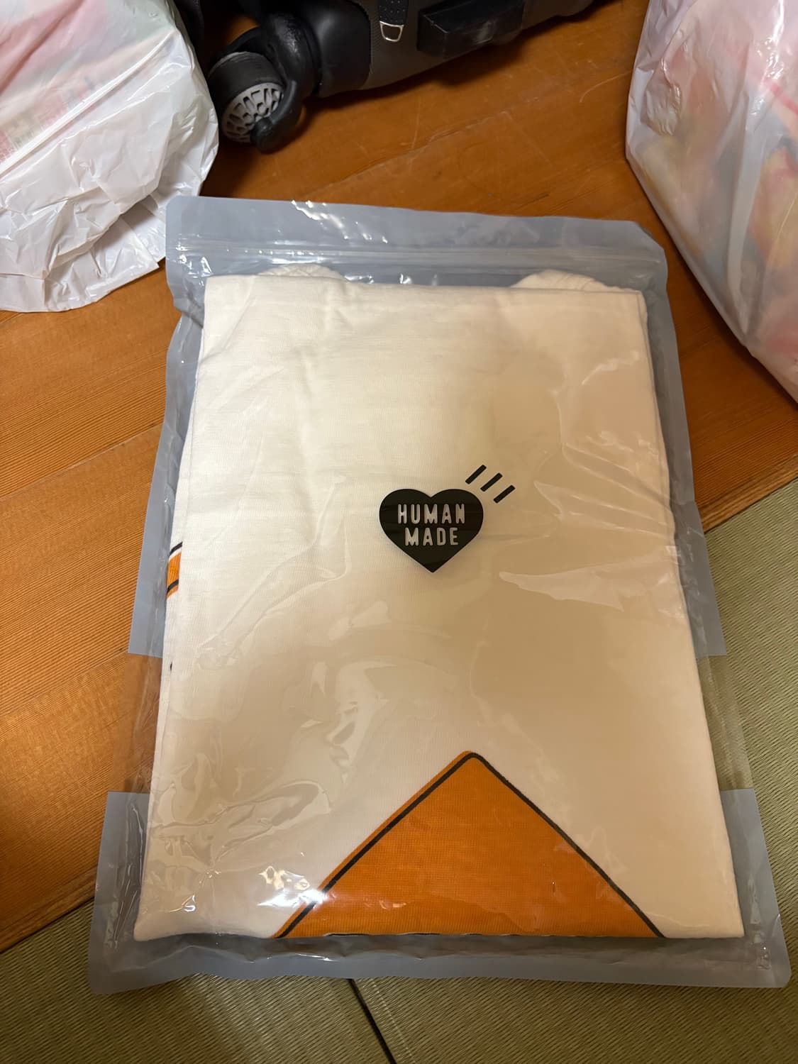 휴먼메이드 노란색 하트 그래픽 반팔티 2xl 상품이미지4