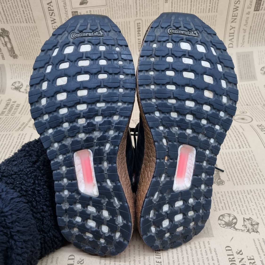 아디다스 울트라부스트20 운동화225 상품이미지3