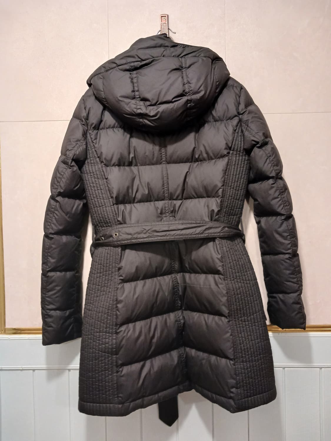 버버리 정품 여성 패딩 85 ~ 90 사이즈 상품이미지8