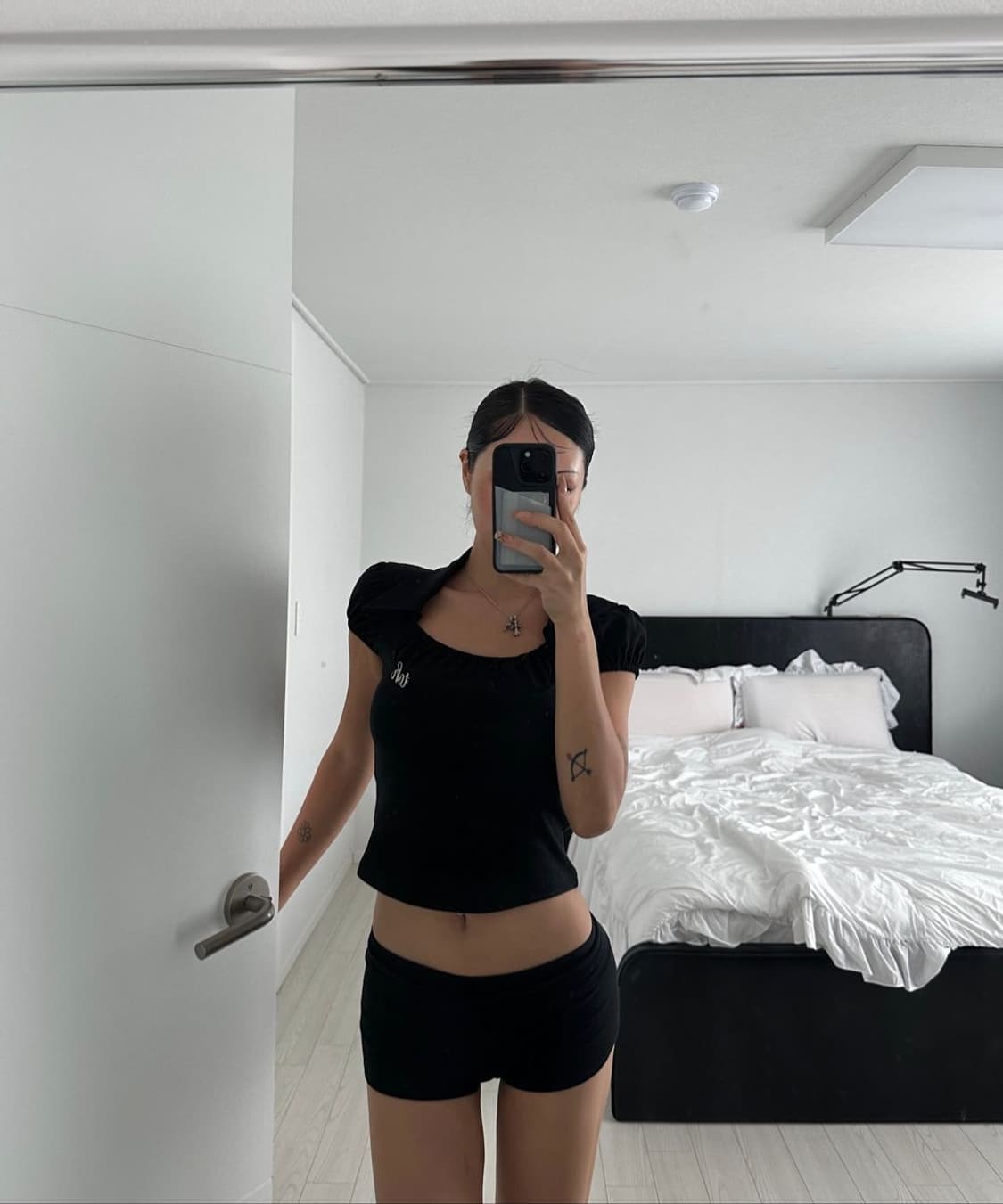 Toh Dolly top black 돌리탑 상품이미지3