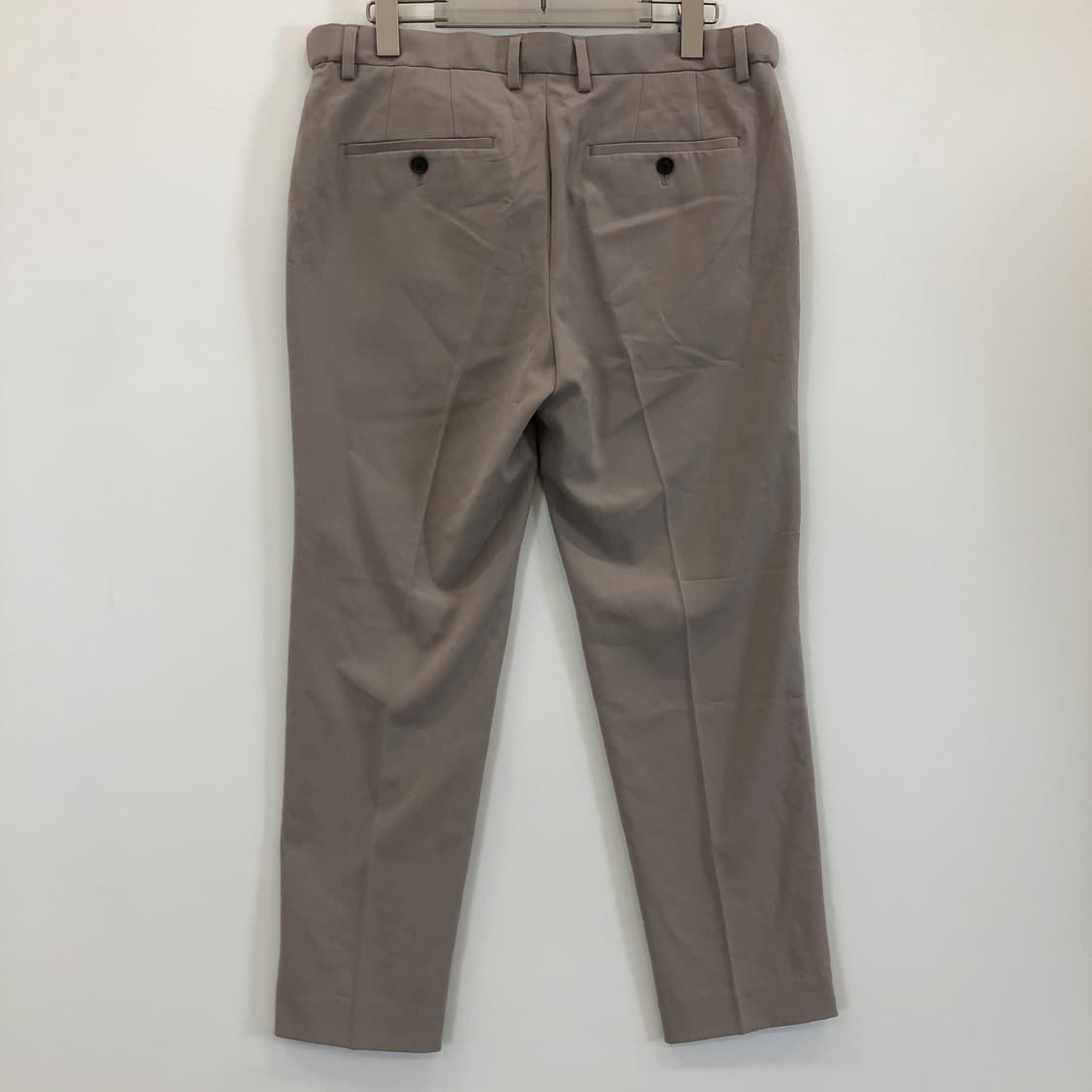 무신사스탠다드 (새상품) 테이퍼드 슬랙스 33 인치  상품이미지4