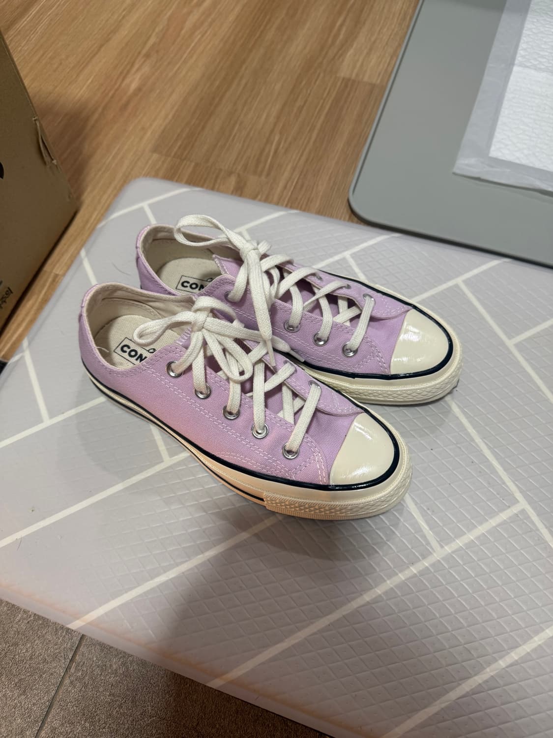 컨버스 척 70 로우 라일락 220 상품이미지1