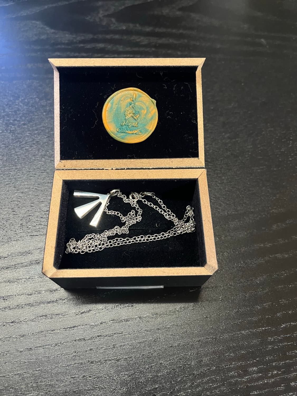 나이젤카본 X Johnny Hoxton London 브로드애로우 목걸이 상품이미지1