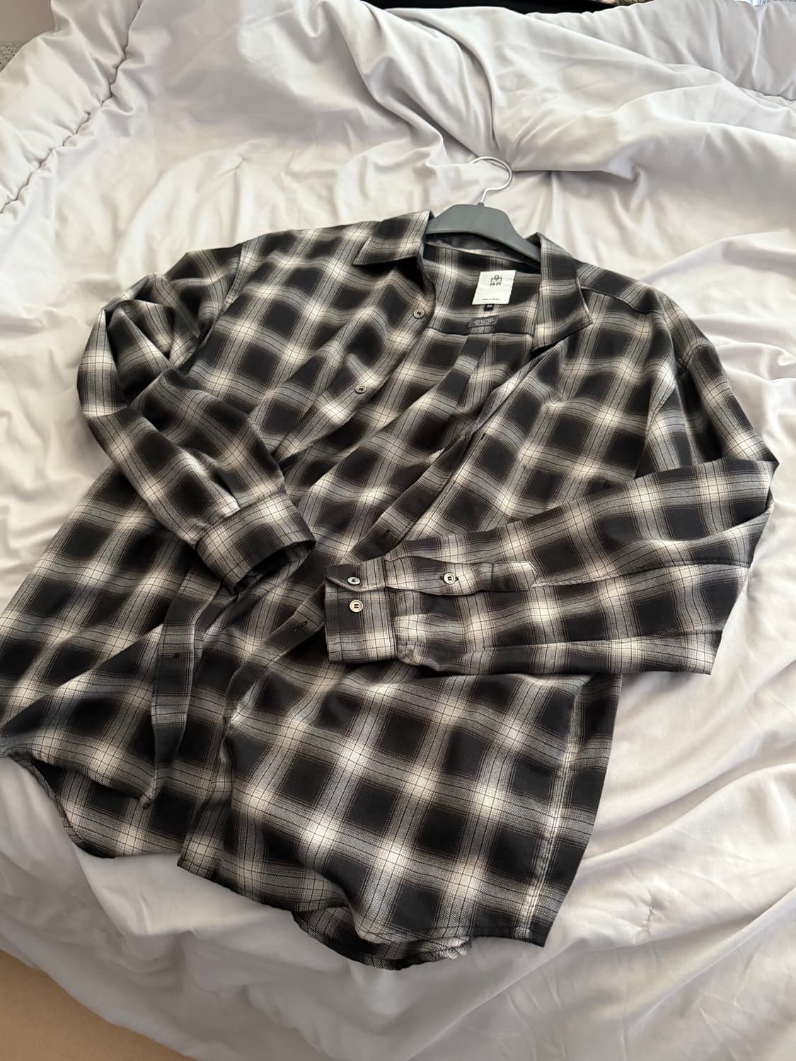 [2] 폴리테루 23fw 루즈드 체크 셔츠 블랙화이트 상품이미지1