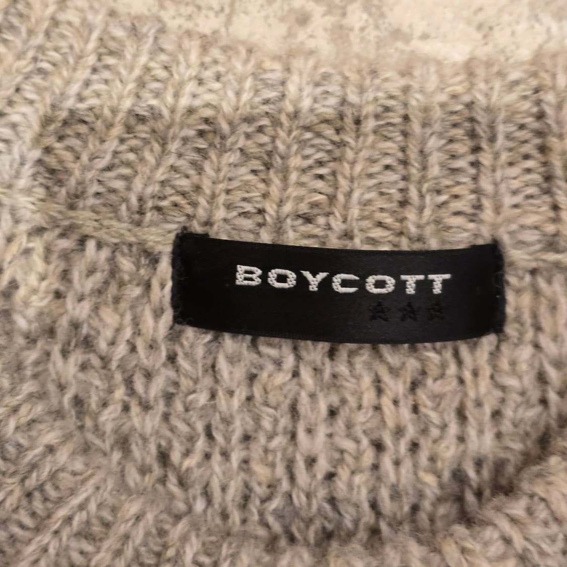 BOYCOTT 울100% 케이블 니트 크루넥 스웨터 상품이미지3