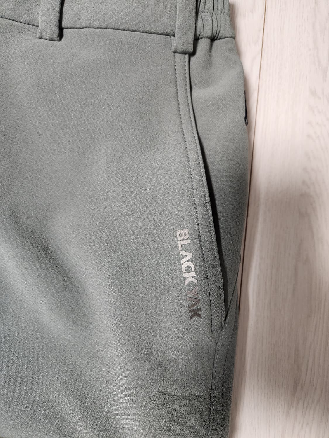 새상품급)블랙야크 남성 M에이바조거팬츠 1 1BYPNF3015KG 사이즈 상품이미지5