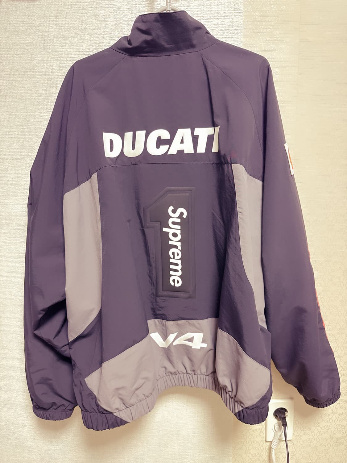 슈프림 두카티 트랙자켓 XL 사이즈 상품이미지2