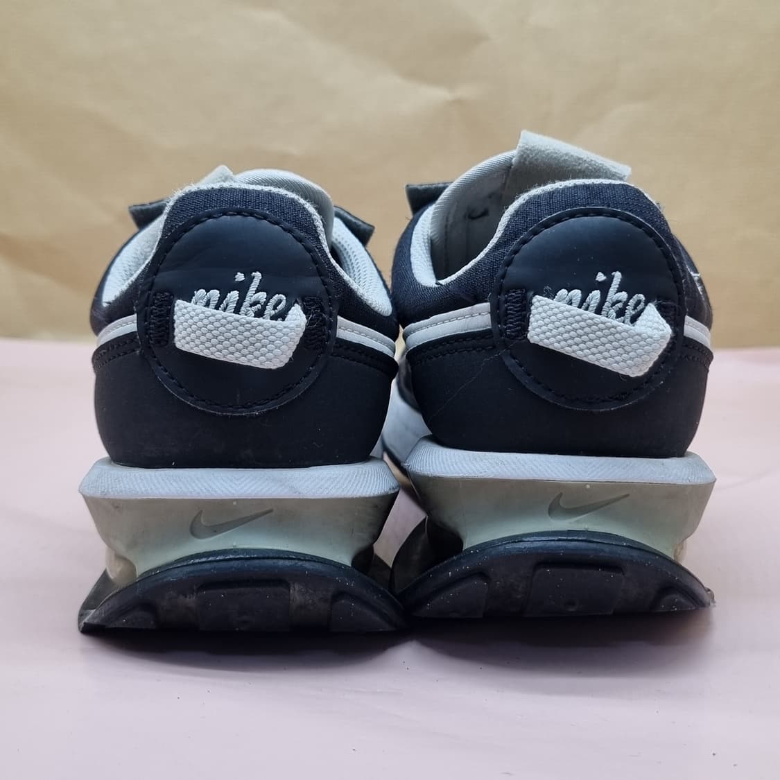 나이키 에어맥스 프리데이 여성운동화230 상품이미지4