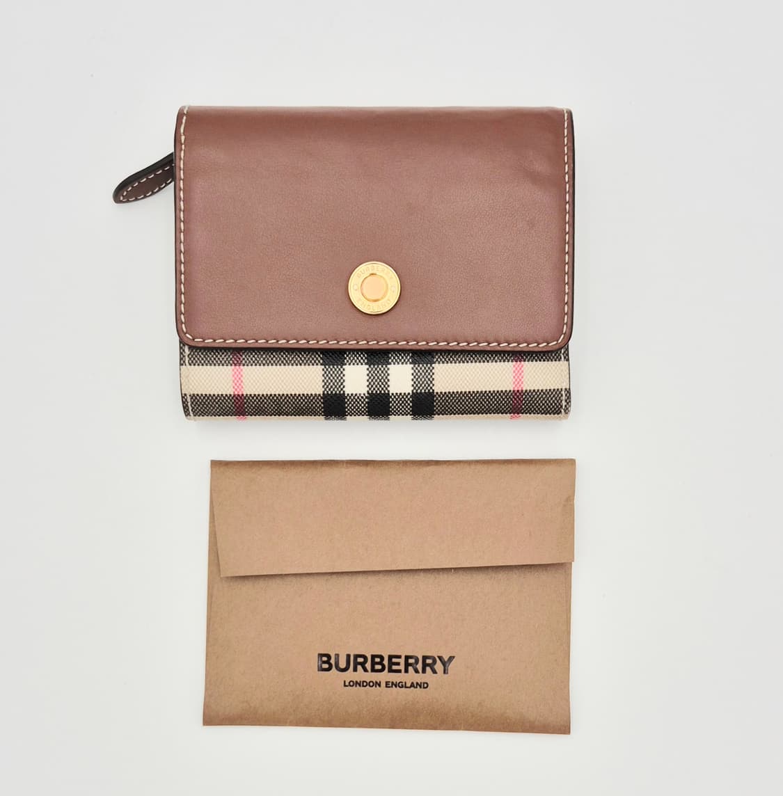 버버리 체크 패턴 3단지갑 상품이미지1