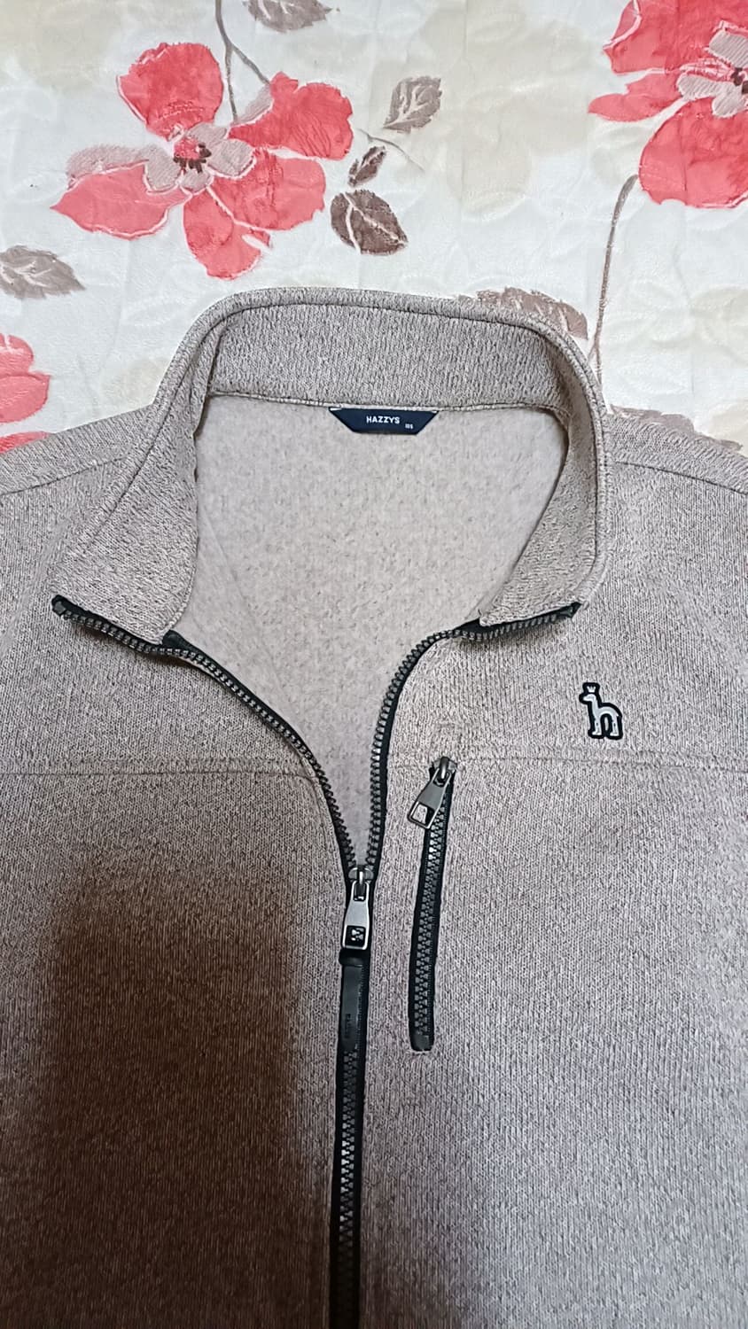 헤지스 기모니트집업 105 가슴58 기장72 상품이미지2