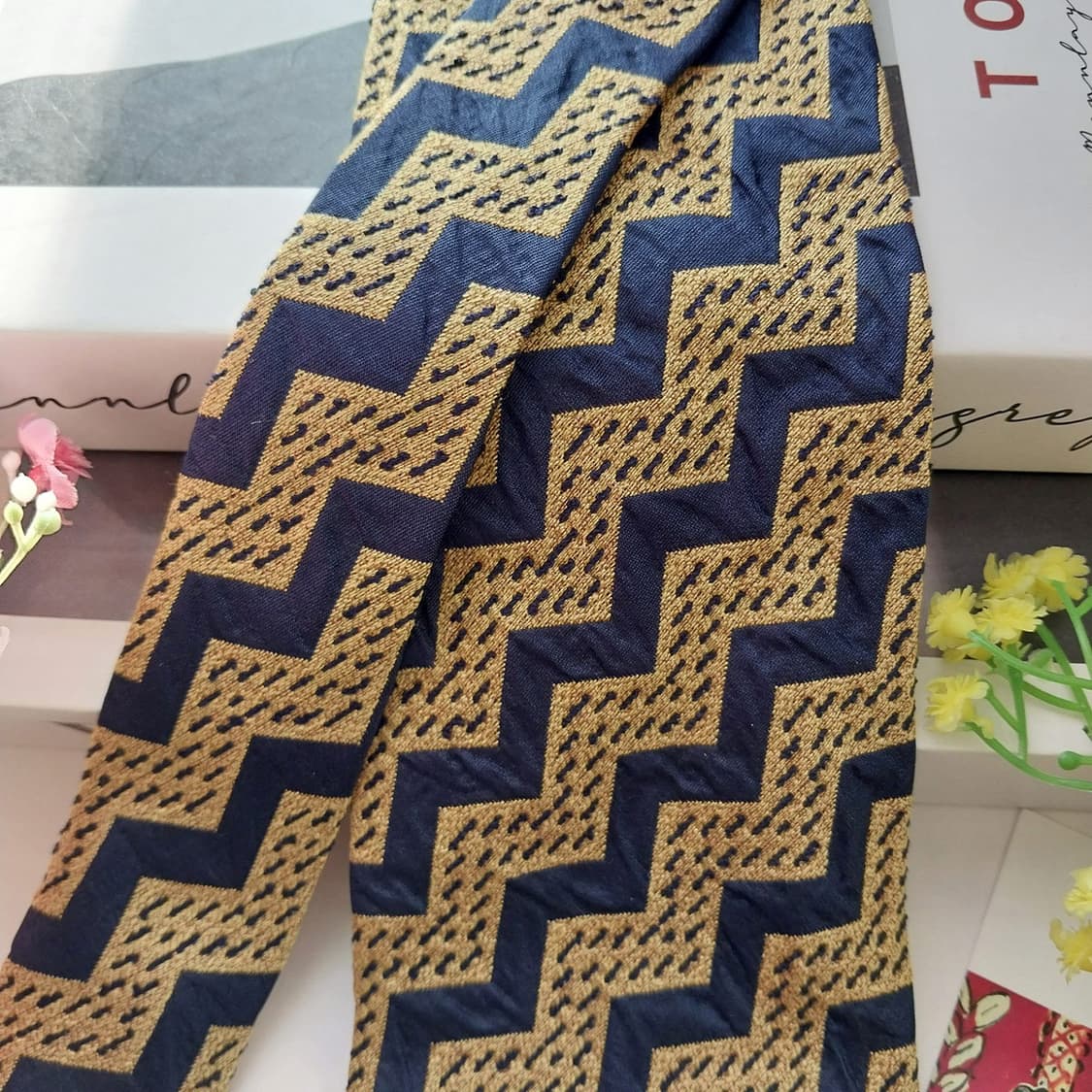 제냐 실크 골드 지그재그 패턴 넥타이 9.6cm A+등급 A1474
 상품이미지4