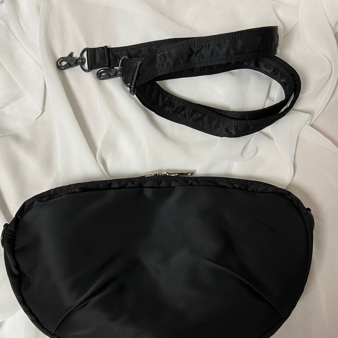 신형)PORTER 포터 탱커 하프문 반달 숄더백 상품이미지4