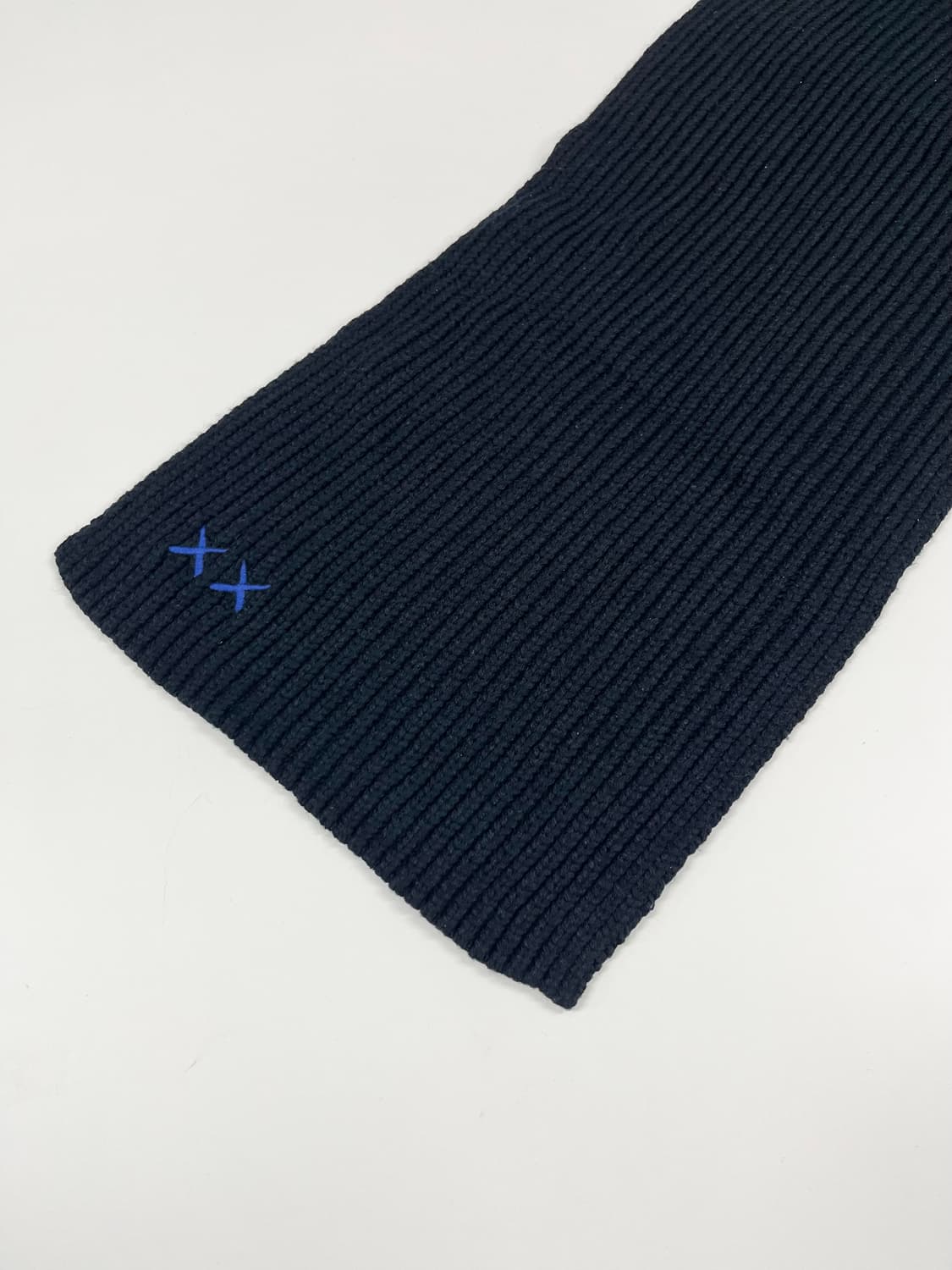 Uniqlo x kaws 머플러 상품이미지3