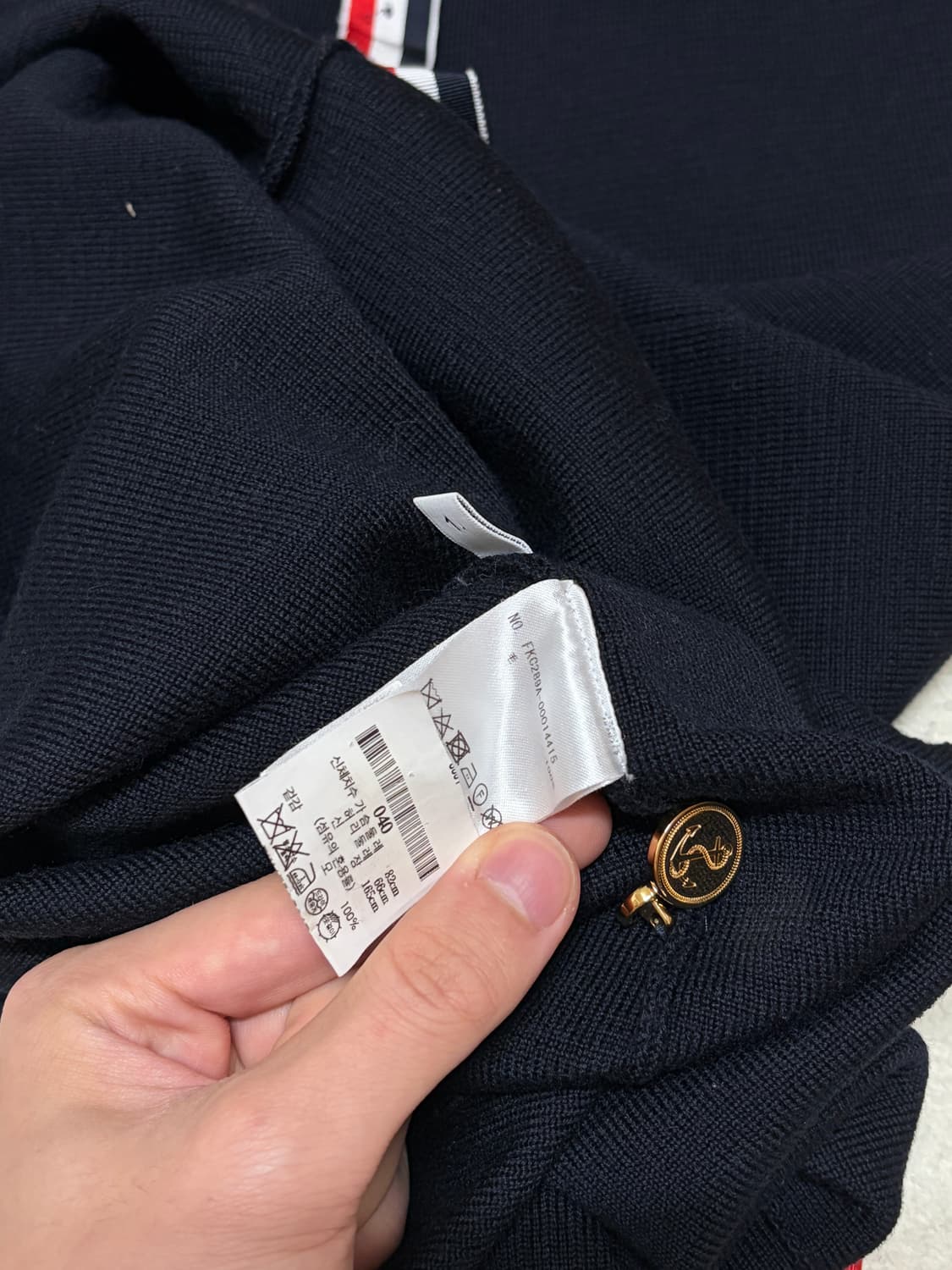 (매장판) 톰브라운 여성 밀라노스티치 금장 가디건 40 톰브라운 가디건 상품이미지6