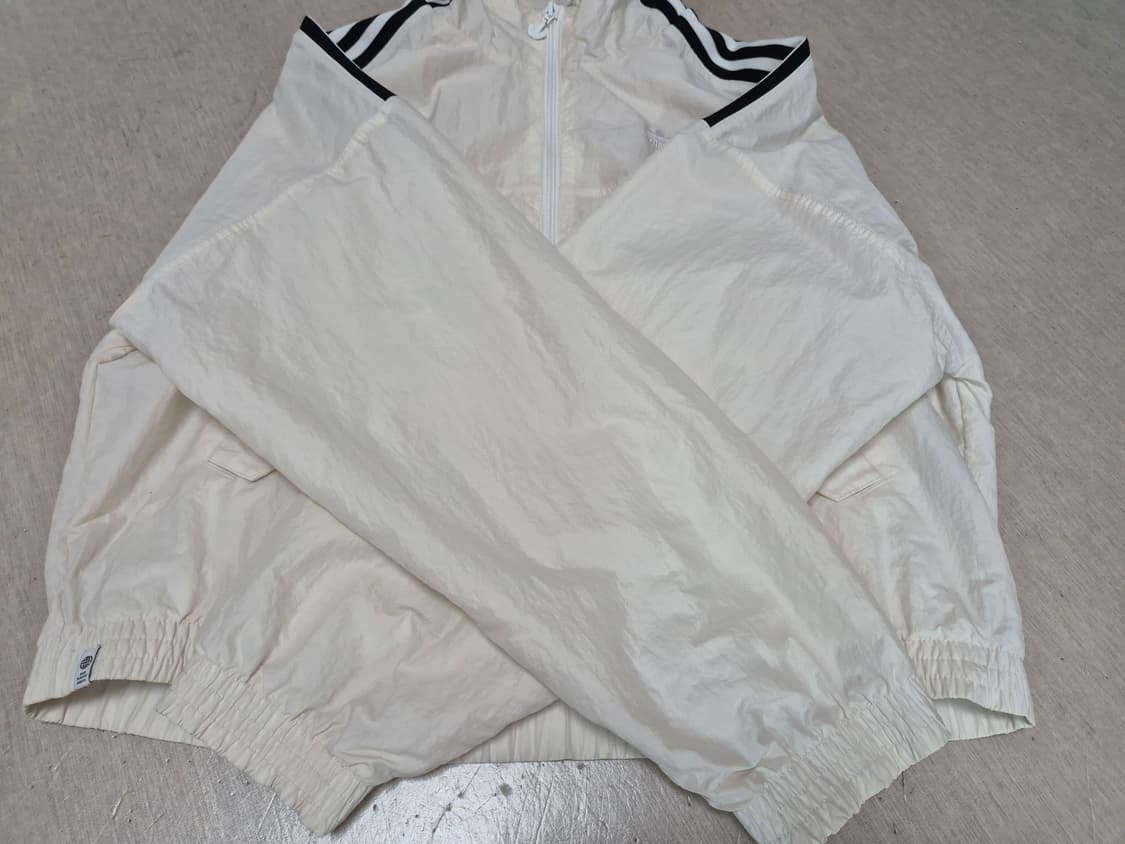 아디다스 윈드브레이커 상품이미지4