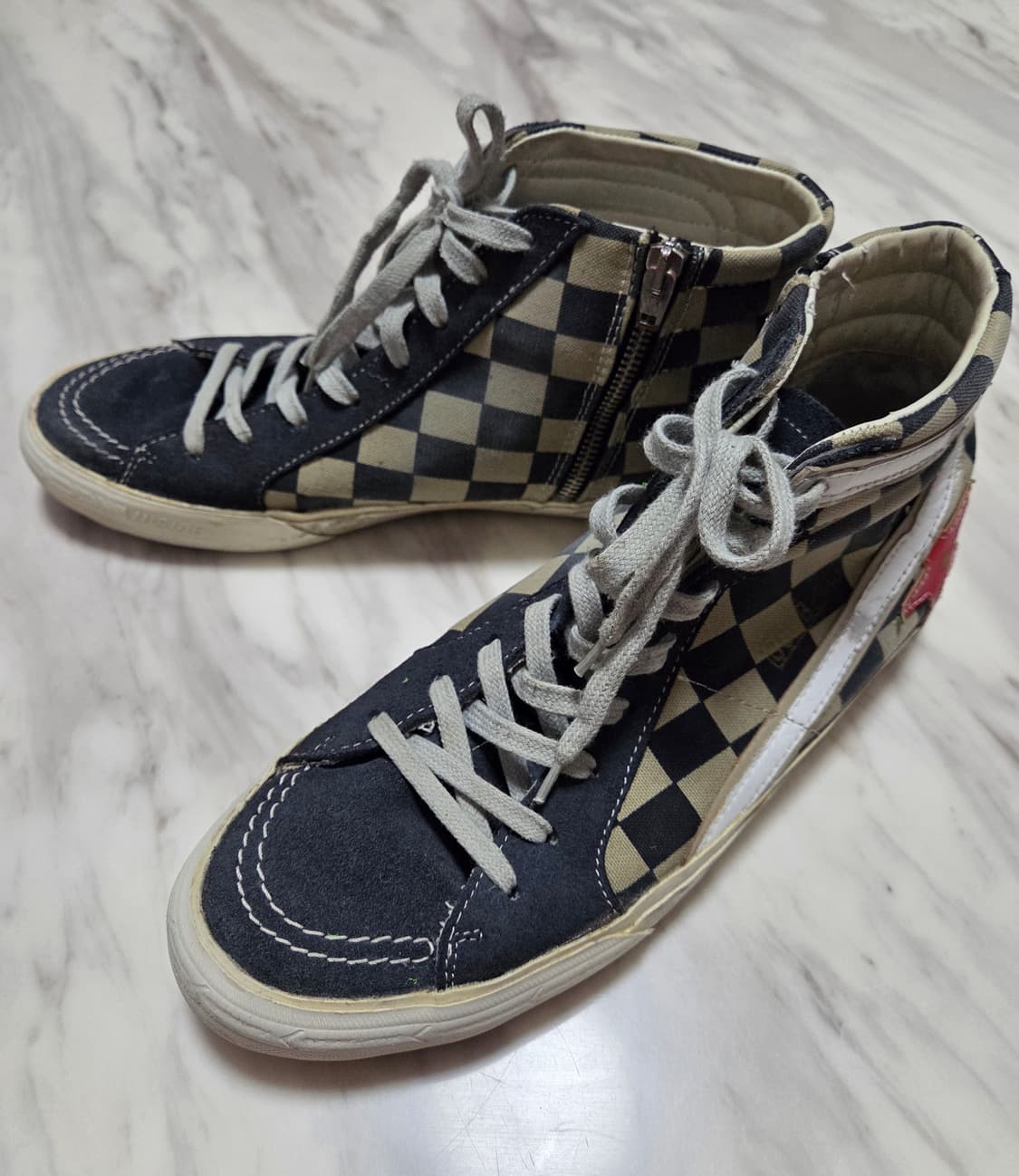 골든구스 슬라이드 체크 하이탑 스니커즈 상품이미지1