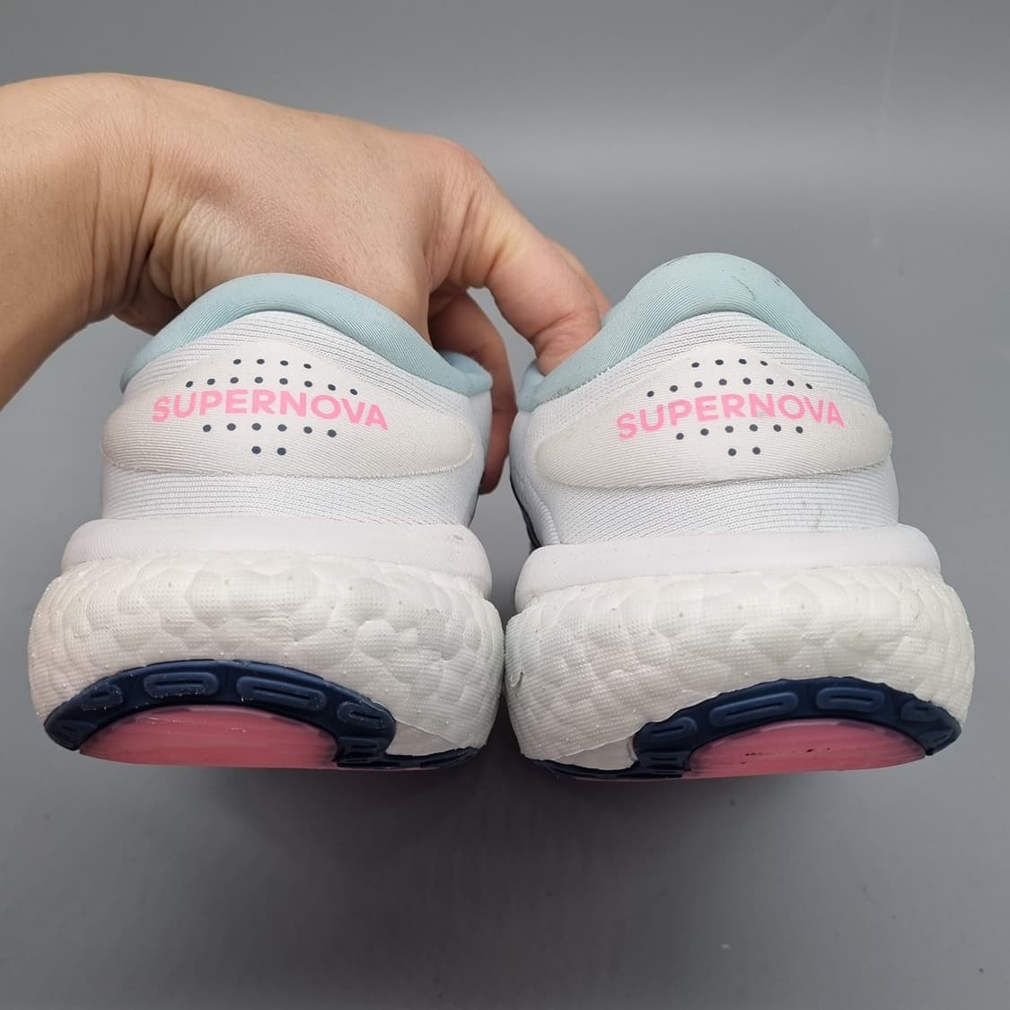 아디다스 슈퍼노바2.0 여성런닝화240  상품이미지4