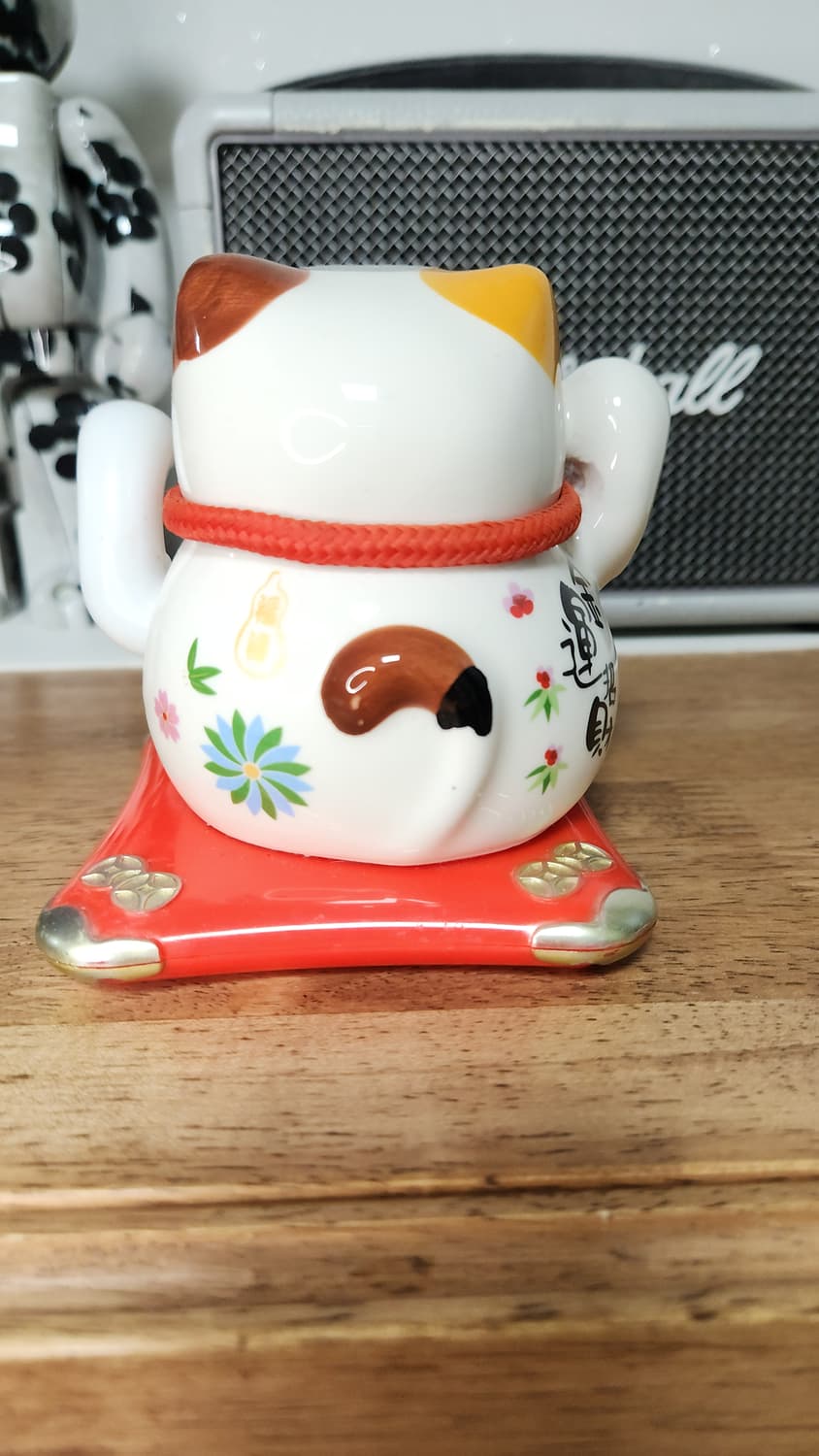 # 손흔드는 태양열 고양이 마네키네코 인형 개업선물 태양열 급처 상품이미지5