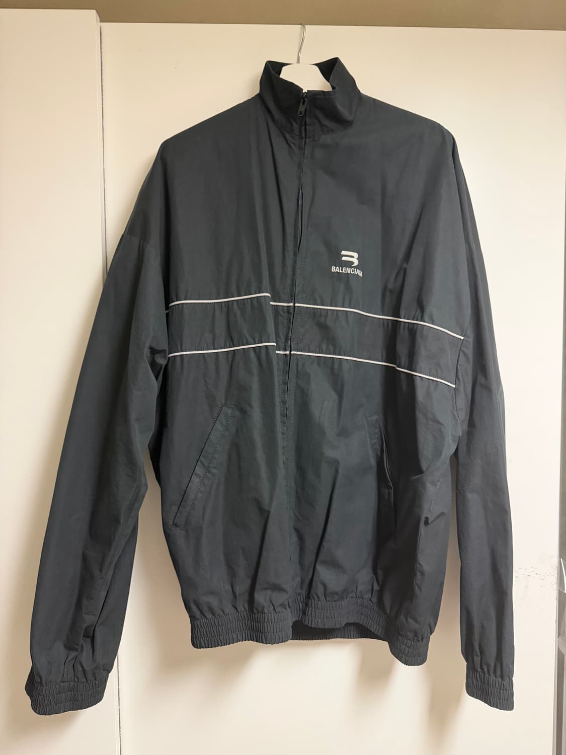 발렌시아가 스포티B 로고 자켓 44 상품이미지7