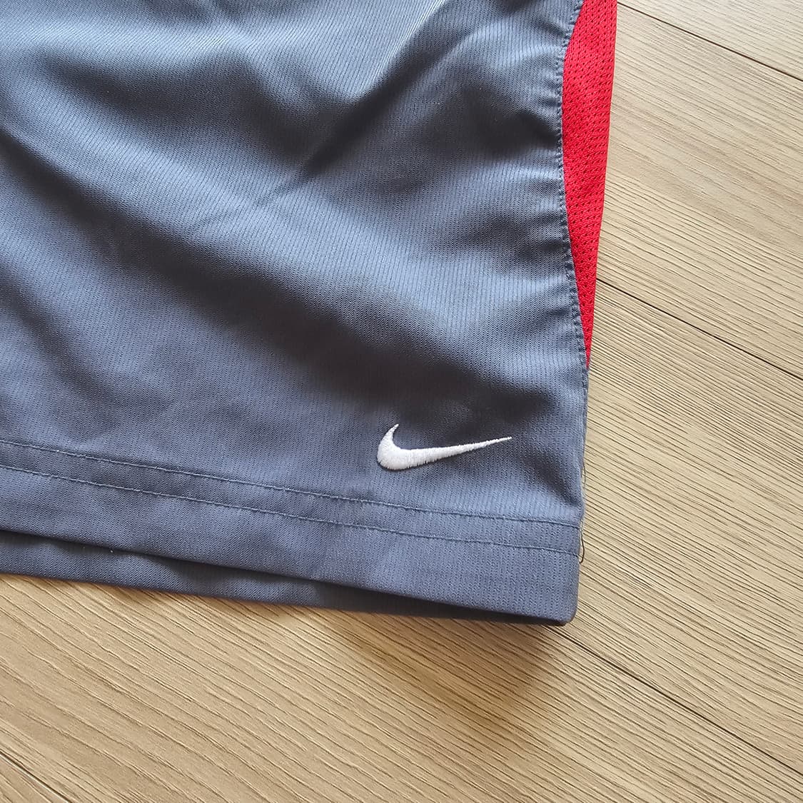 30 31 32 ) 나이키 그레이 런닝 러닝 트레이닝 반바지 그레이 레드 상품이미지4