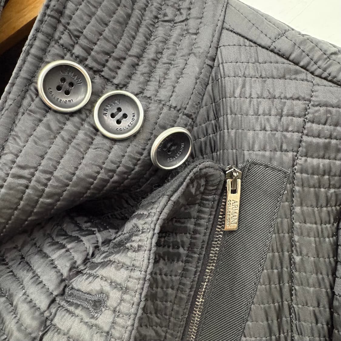 아르마니 블랙 퀼팅 롱 코트 여/S 상품이미지3