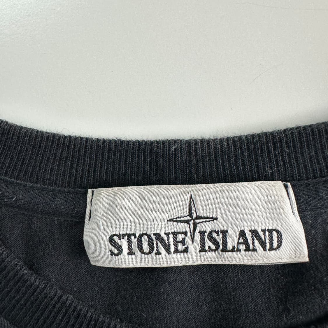 Stone island 스톤아일랜드 콤파스 로고 블랙 반팔티 상품이미지4