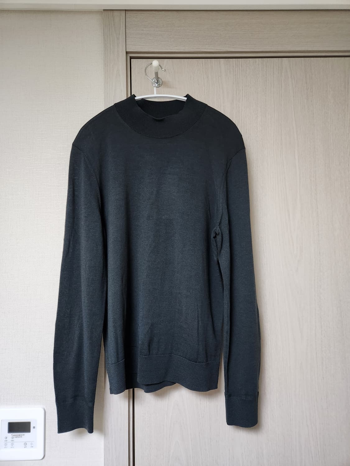 코스 COS 100%양모 모크넥 상품이미지1