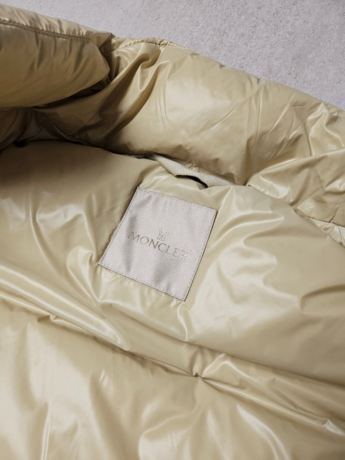 몽클레어 패딩 조끼 3사이즈 상품이미지4