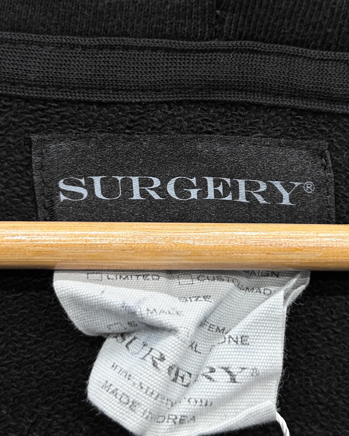 써저리 x HPS 캣 스웻 후디 블랙 상품이미지5