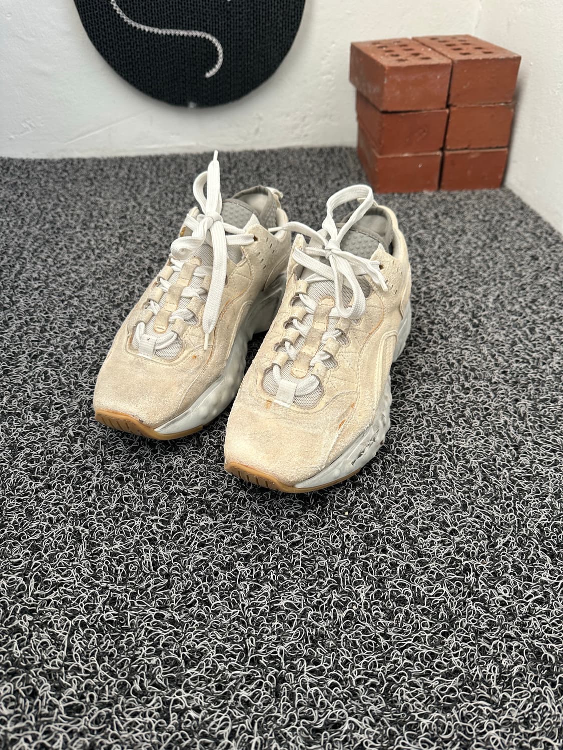 아크네 스튜디오 더티 슈즈 240 상품이미지4