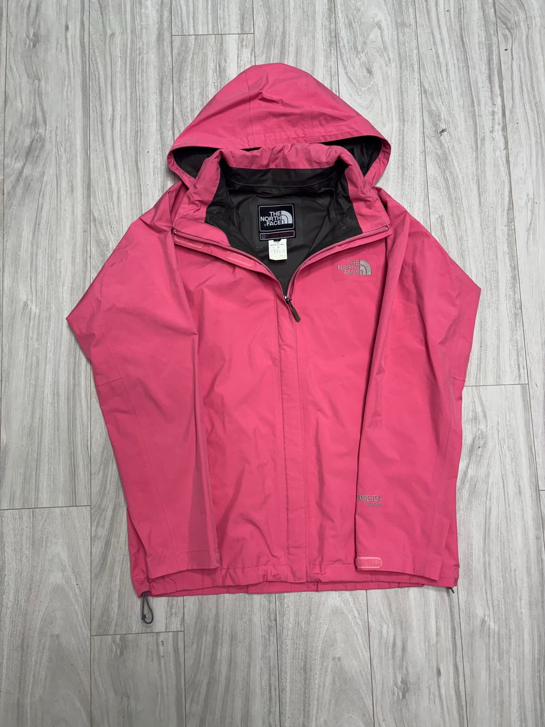 노스페이스 핑크 바람막이 고어텍스 상품이미지1
