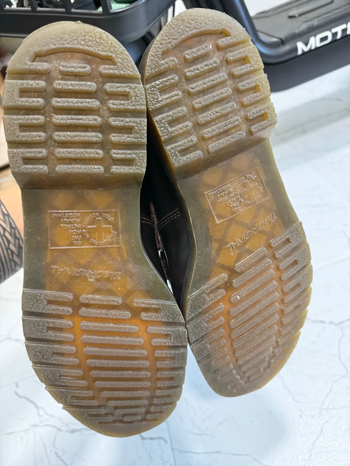 닥터마틴 아드리안 체리레드 280 상품이미지3