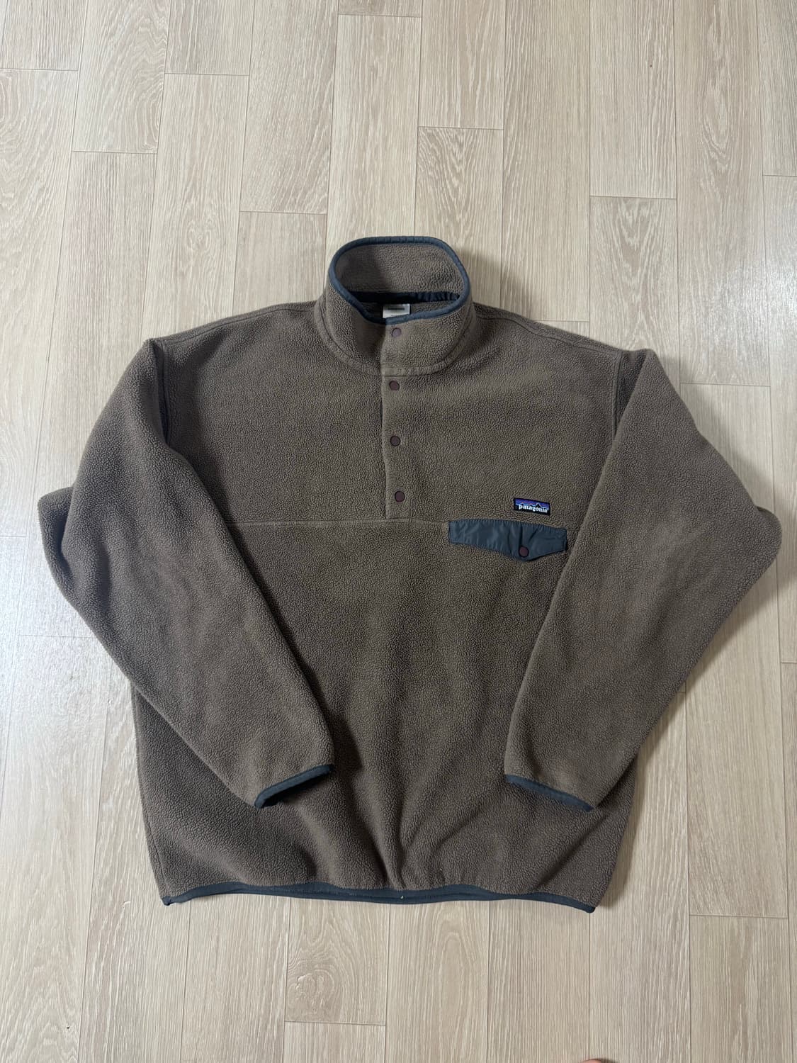 L 파타고니아 신칠라 브라운 상품이미지1