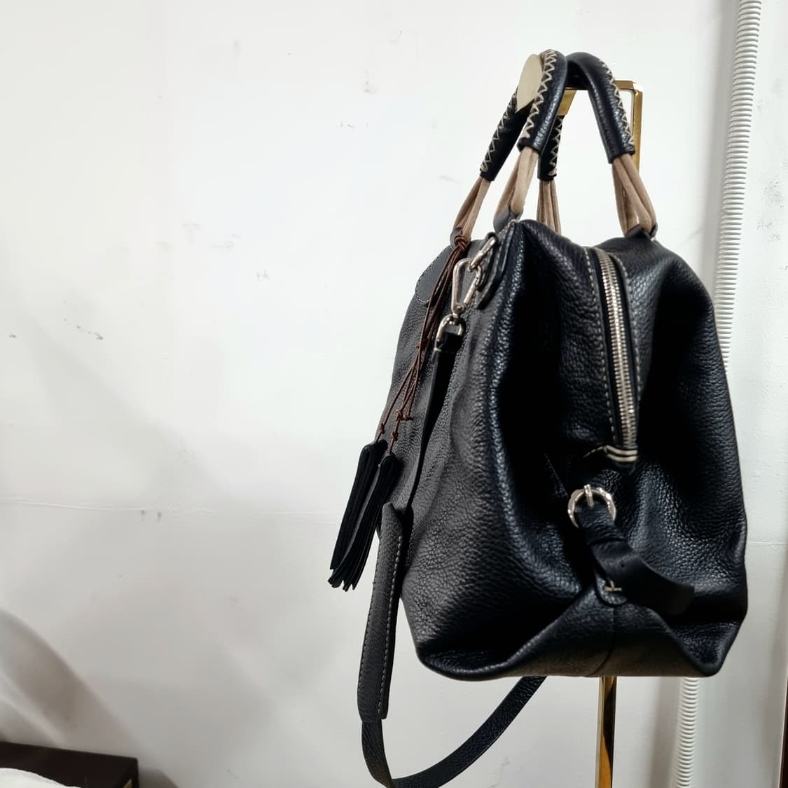 다니엘에스떼 소가죽100 토트백 숄더백 가방 /상태최상 (구매가94만) 상품이미지2