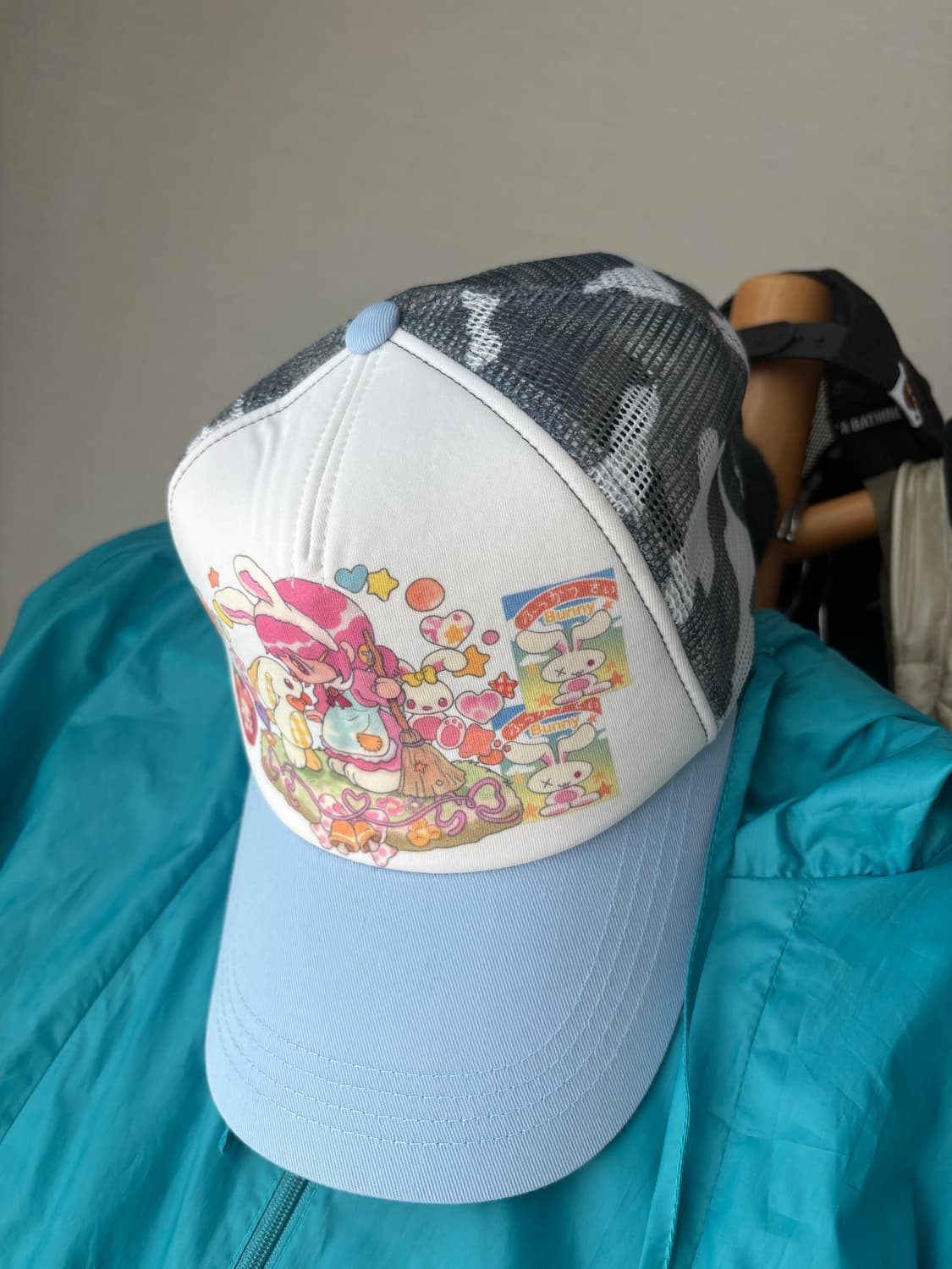 YB X Oliwa Mesh Trucker Cap_LIGHT BLUE 상품이미지3