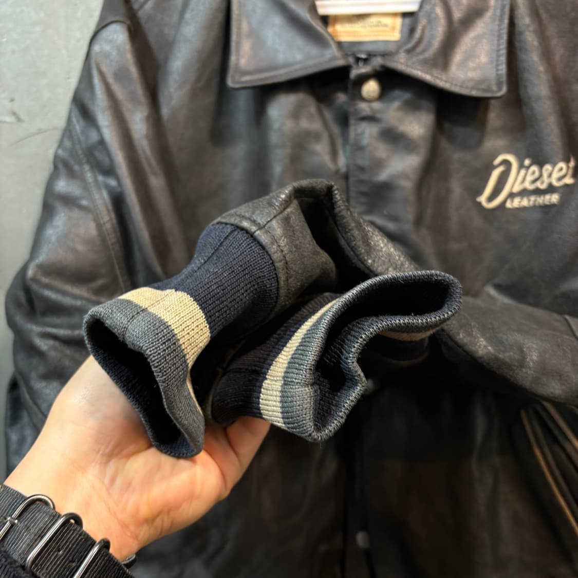 [M] DIESEL 디젤 가죽 블루종  상품이미지3