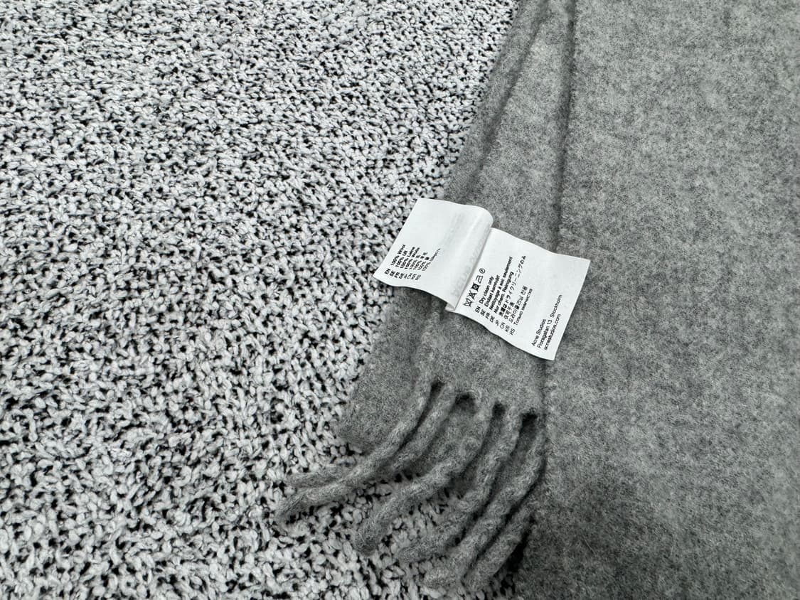 아크네스튜디오 캐나다 네로우 울 머플러 상품이미지3